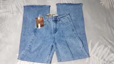Pack de tres pantalones para mujer talla 36 nuevos - miniatura 3