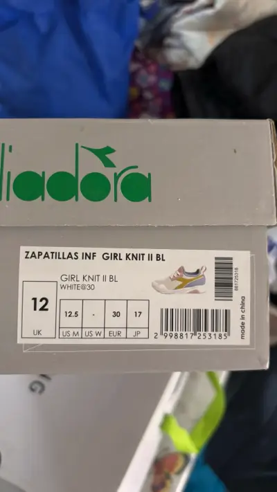 Zapatillas infantiles Diadora número 30 - miniatura 1