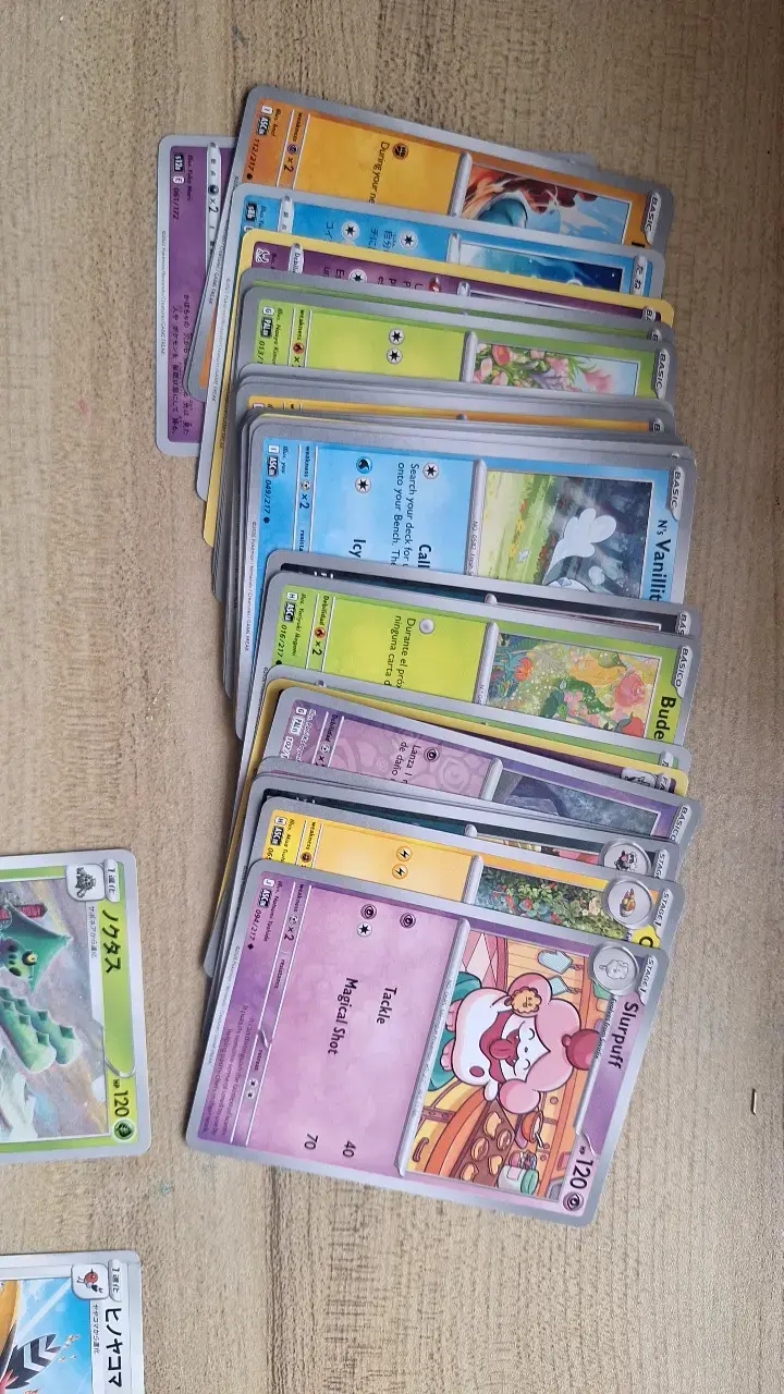 Colección de Cartas Pokémon Variadas - 2