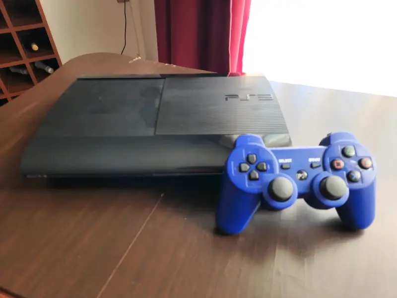 Consola Sony PS3 250GB con juegos y control - 4