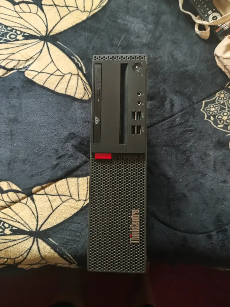 Pc Lenovo ThinkCentre M715q Tiny AMD Ryzen - 1