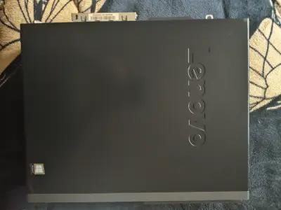 Pc Lenovo ThinkCentre M715q Tiny AMD Ryzen - miniatura 3