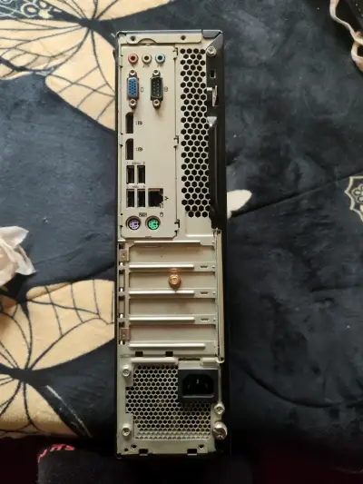 Pc Lenovo ThinkCentre M715q Tiny AMD Ryzen - miniatura 5