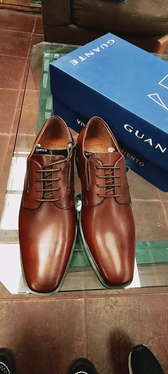 Zapatos formales de cuero marrón Guante