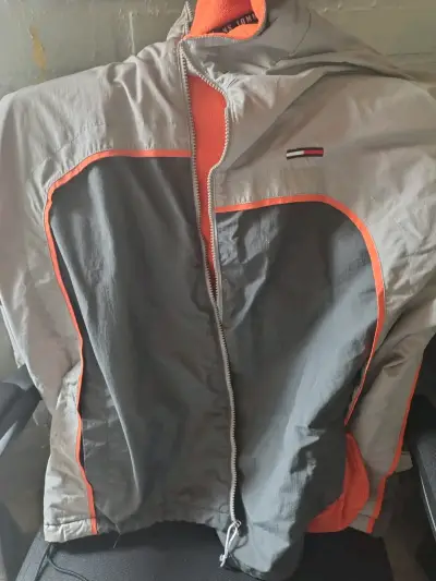 Cortaviento Tommy Hilfiger gris y naranja - miniatura 1