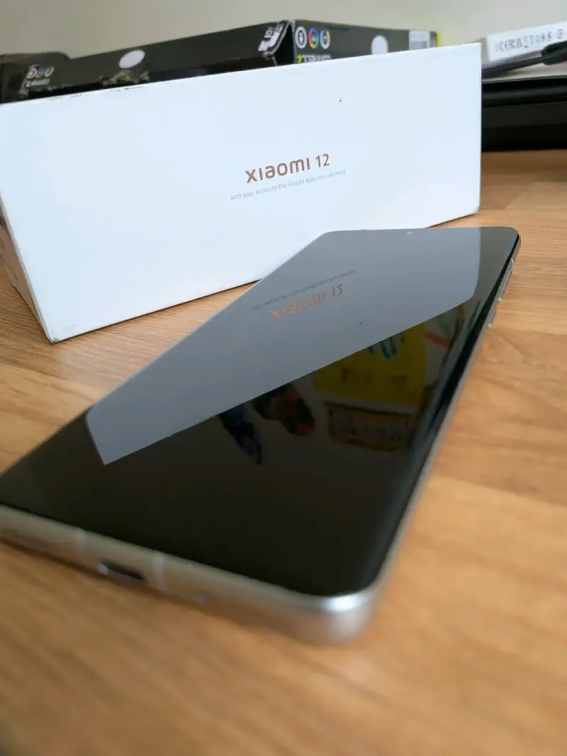 Xiaomi 12 purple - 3