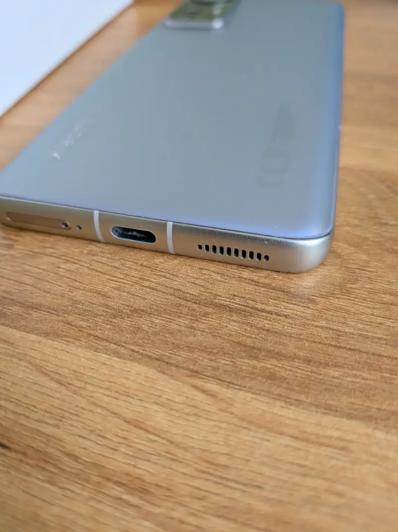 Xiaomi 12 purple - 4