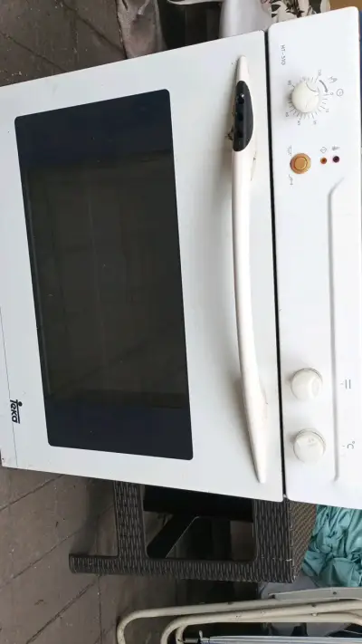 Horno empotrable Teka blanco en buen estado - miniatura 1