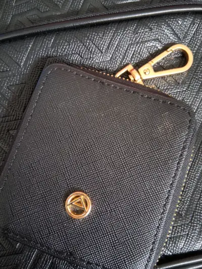 Mochila negra de cuero sintético Aldo con diseño geométrico - miniatura 4