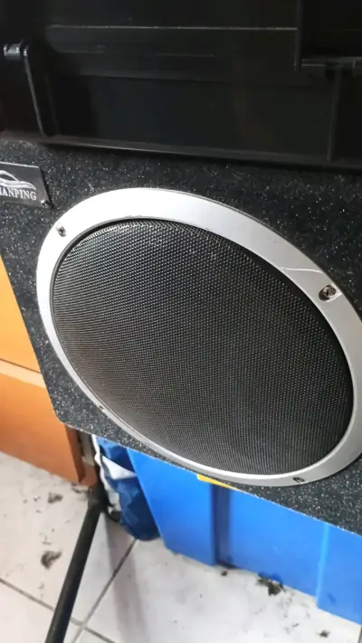 Subwufer amplificador - miniatura 1