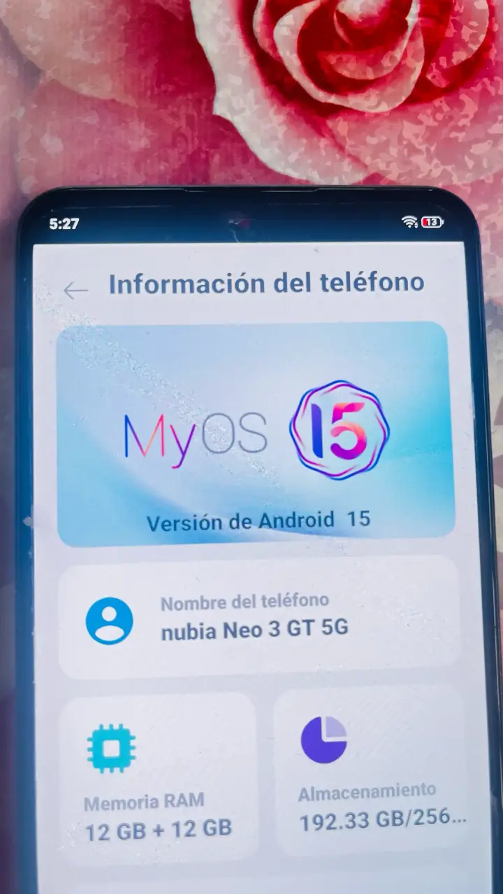 Smartphone Nubia Neo GT con diseño futurista - 4