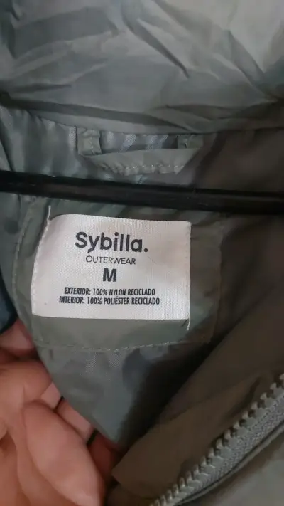 Chaqueta acolchada verde con capucha Sybilla - miniatura 2