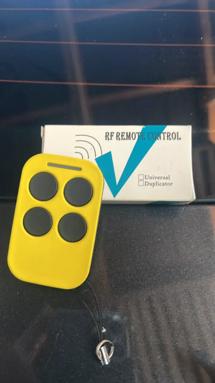 Control remoto RF universal amarillo