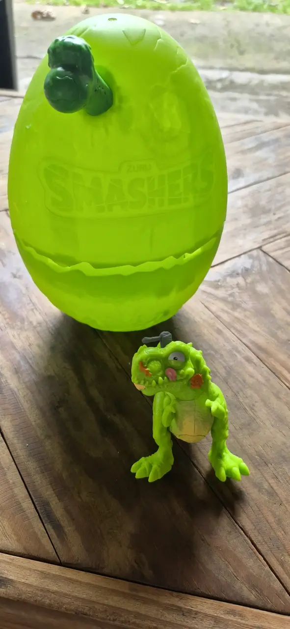 Huevo sorpresa Zuru Smashers dinosaurio