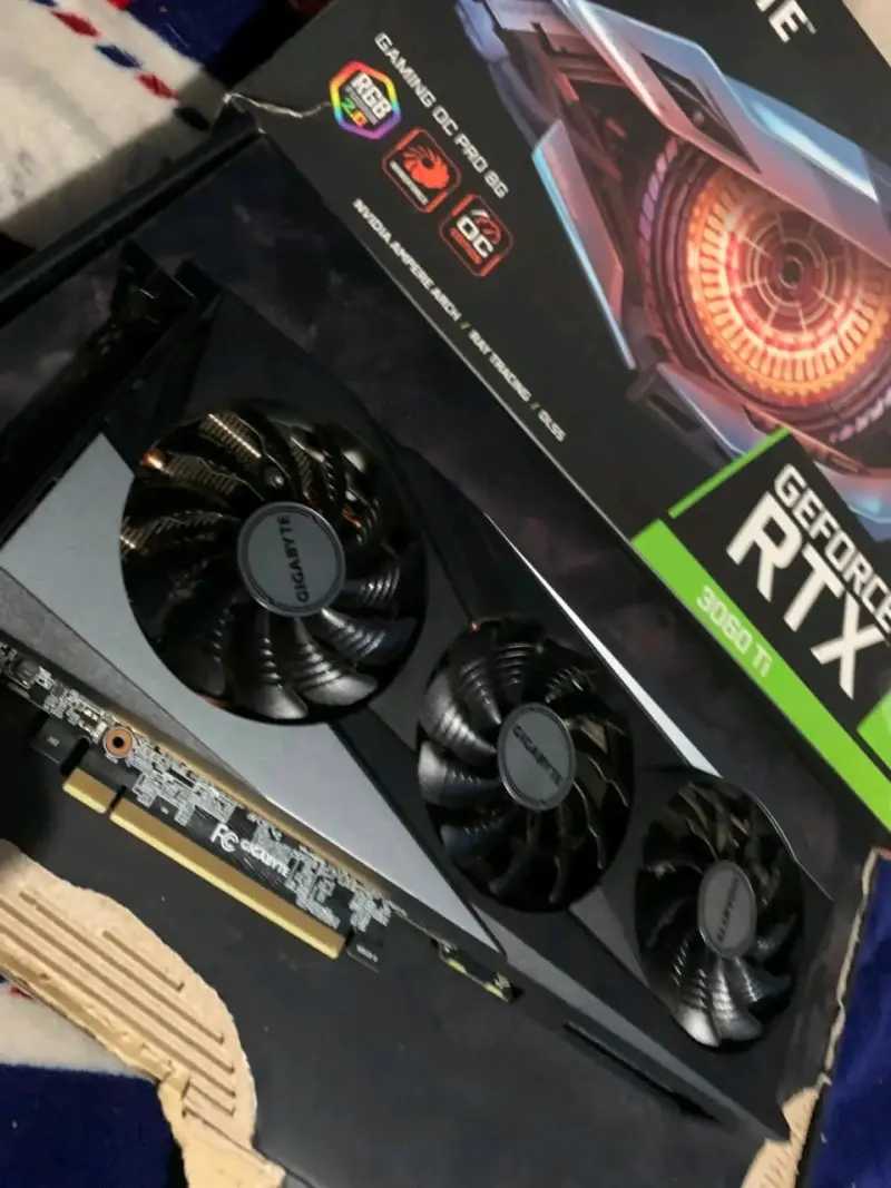 Tarjeta gráfica Gigabyte GeForce RTX 3060 Ti - 2