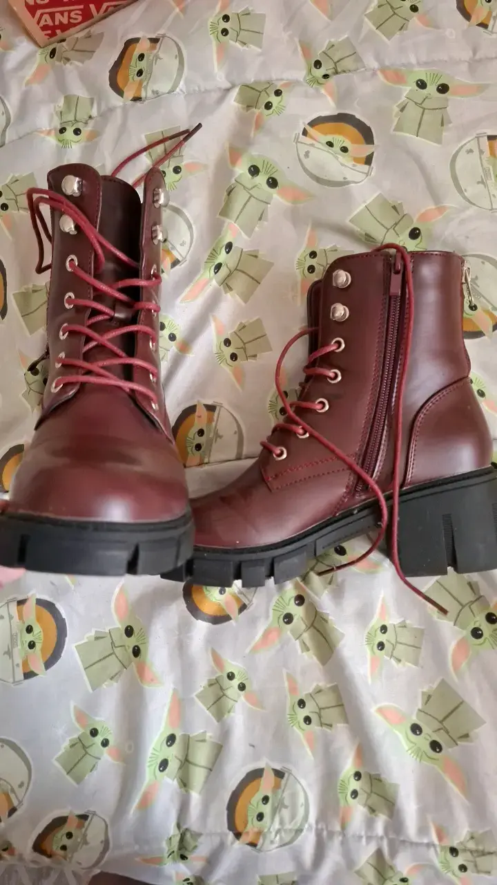 Botas de cuero burdeos con cordones Newwalk