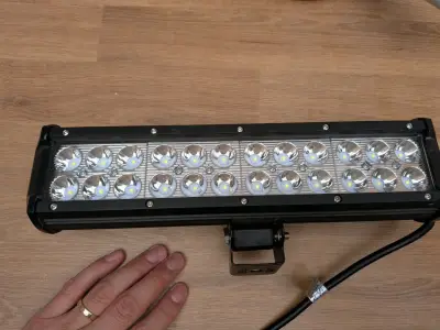 Barra de luz LED para vehículos/moto 12v - miniatura 1