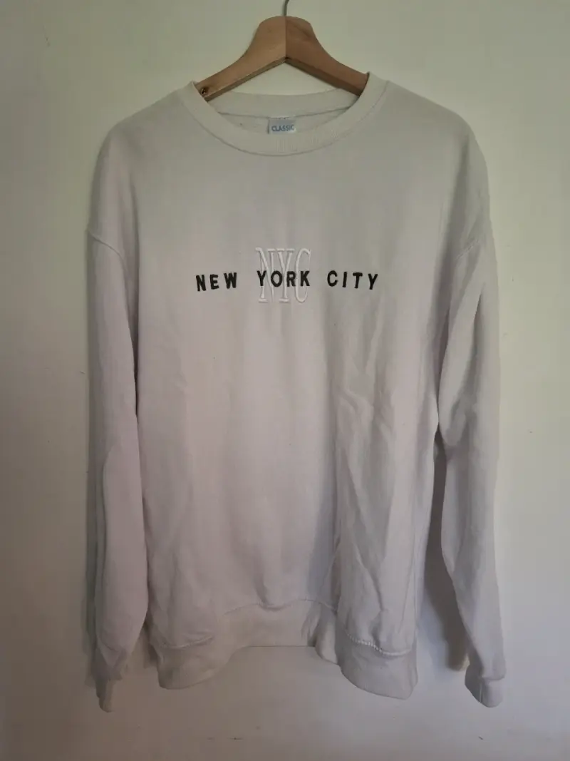 Polerón blanco con diseño New York City Talla XL - 2