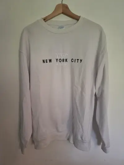 Polerón blanco con diseño New York City Talla XL - miniatura 2