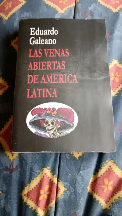 Libro Las Venas Abiertas de América Latina por Eduardo Galeano - miniatura 1