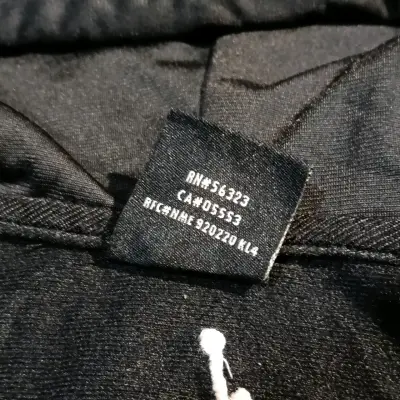 Polerón con capucha negro Jordan logo bordado - miniatura 6
