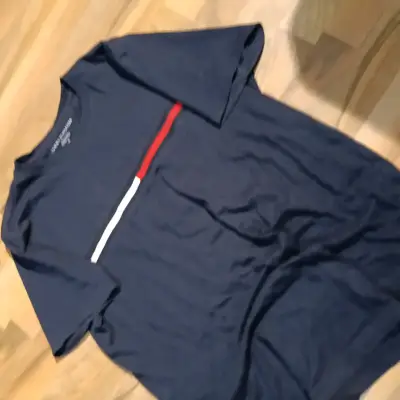 Polera Tommy Hilfiger azul con diseño de rayas - miniatura 1
