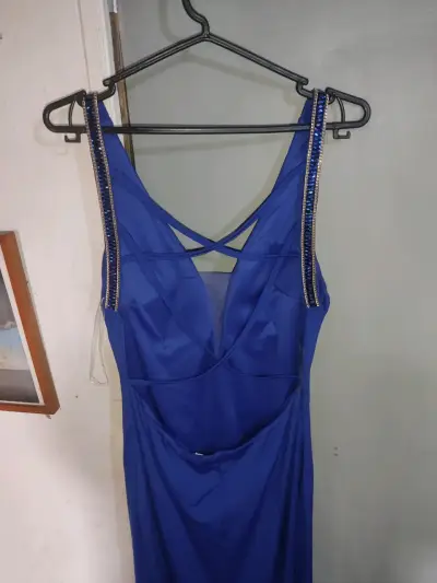Vestido largo azul con escote profundo - miniatura 5
