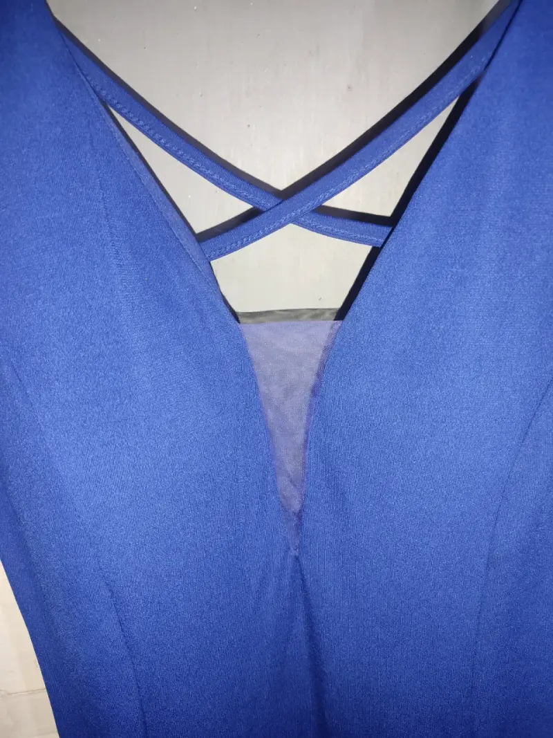 Vestido largo azul con escote profundo - 9