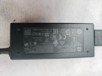 Cargador de Laptop HP 45W 19.5V - miniatura 2