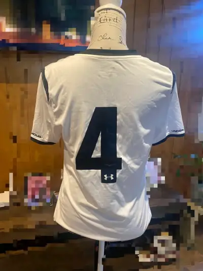 Camiseta Colo-Colo Under Armour edición especial - miniatura 4