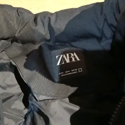 Chaleco acolchado negro Zara para hombre - miniatura 3