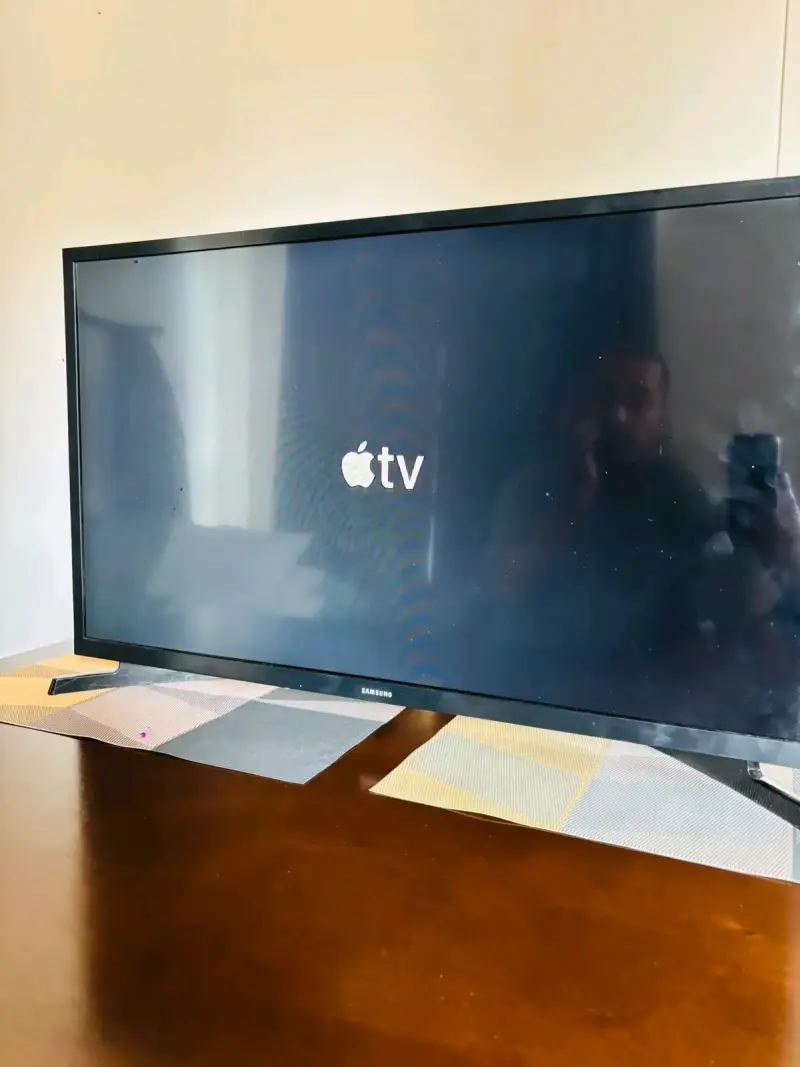 Televisor Samsung Smart TV 32 pulgadas - 3