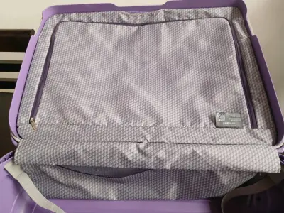 Maleta rígida morada Samsonite con ruedas - miniatura 6