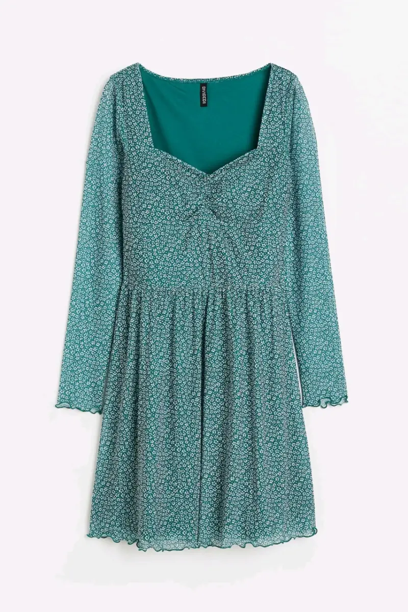 Vestido verde floral con mangas largas