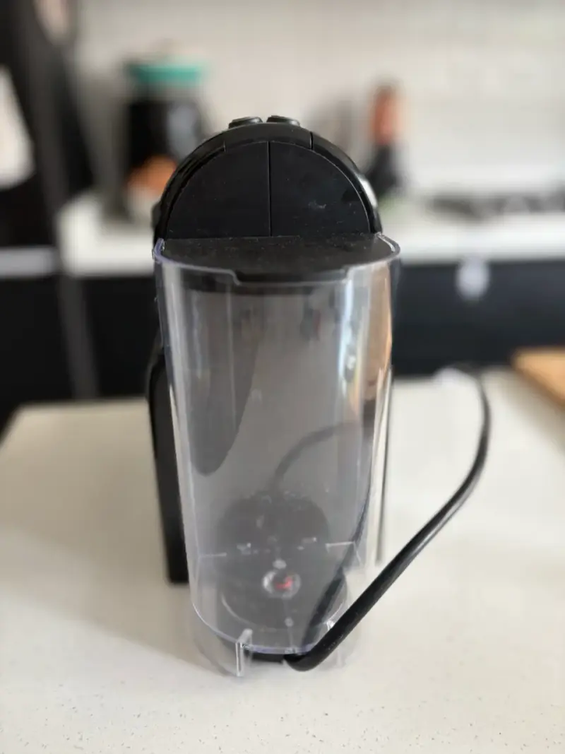 Cafetera Nespresso  Inissia Negra - 3