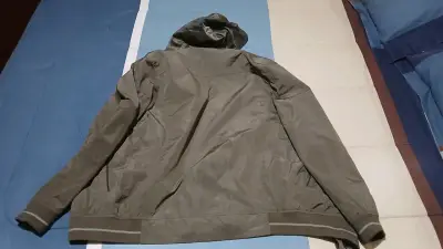 Chaqueta cortaviento La Martina verde con capucha - miniatura 2