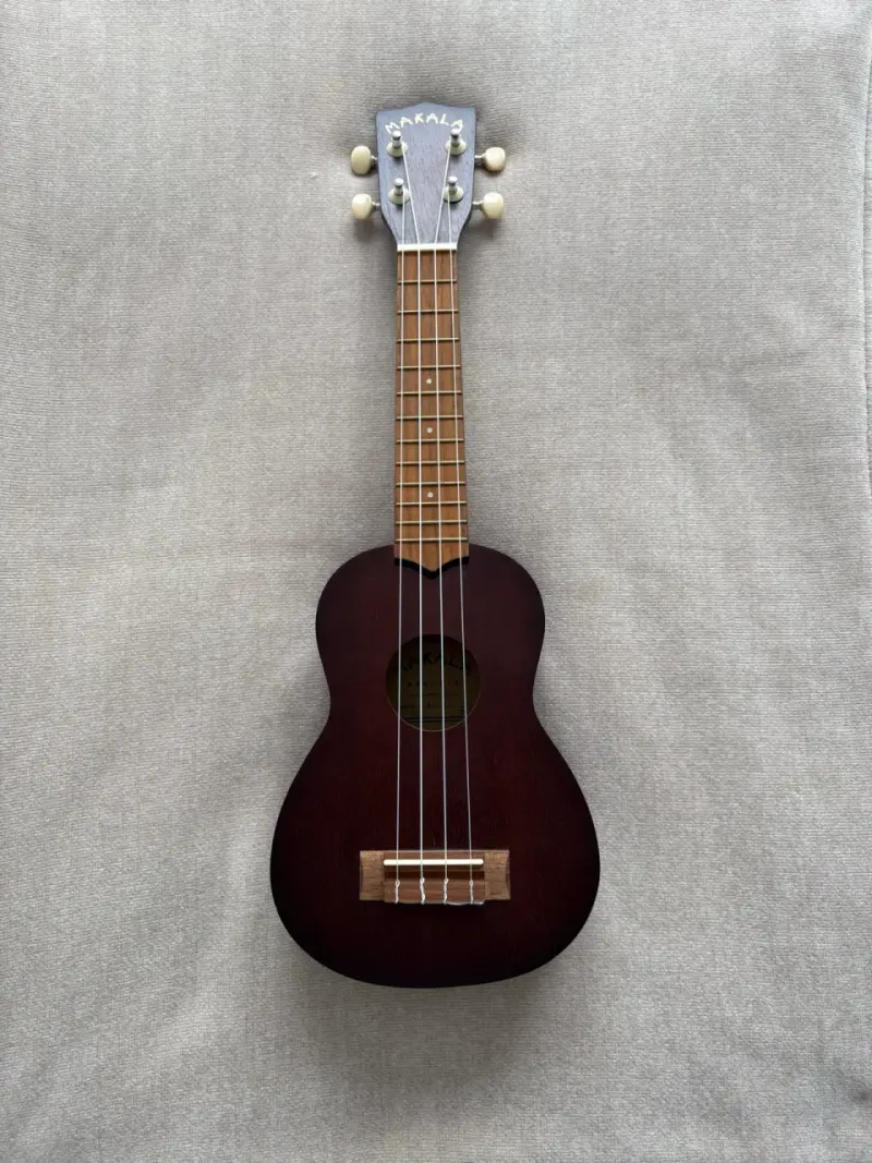Ukulele soprano - 1