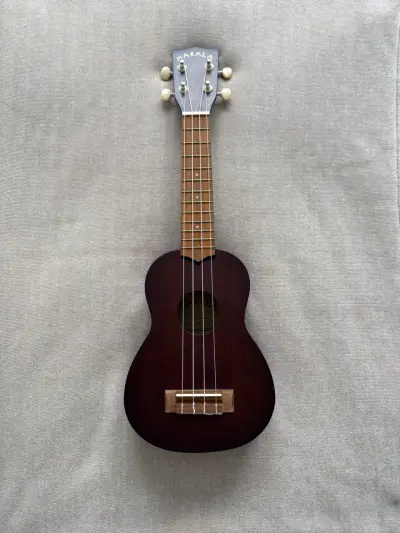 Ukulele soprano - miniatura 1