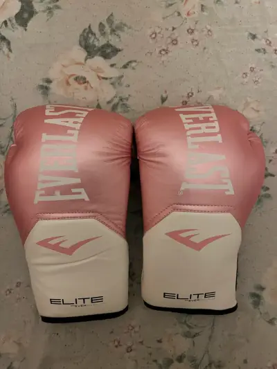 Guantes de Boxeo Everlast Elite Rosados para Mujer - miniatura 2