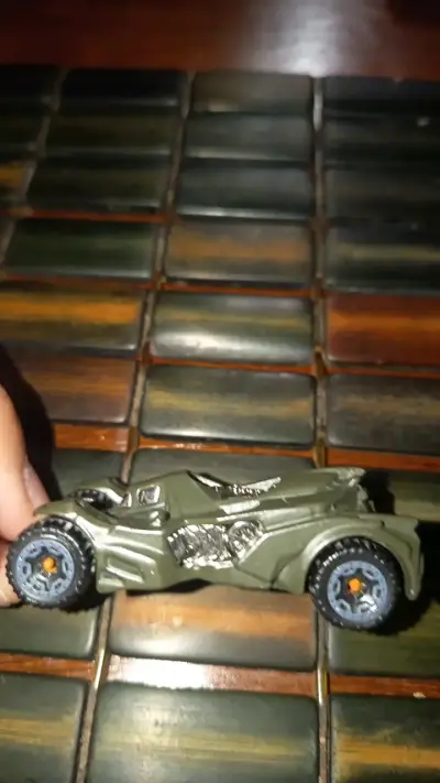 Auto de juguete de Batman verde - miniatura 3