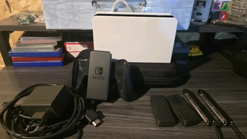 Consola Nintendo Switch OLED con accesorios - 2