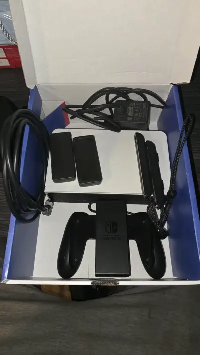 Consola Nintendo Switch OLED con accesorios - miniatura 3