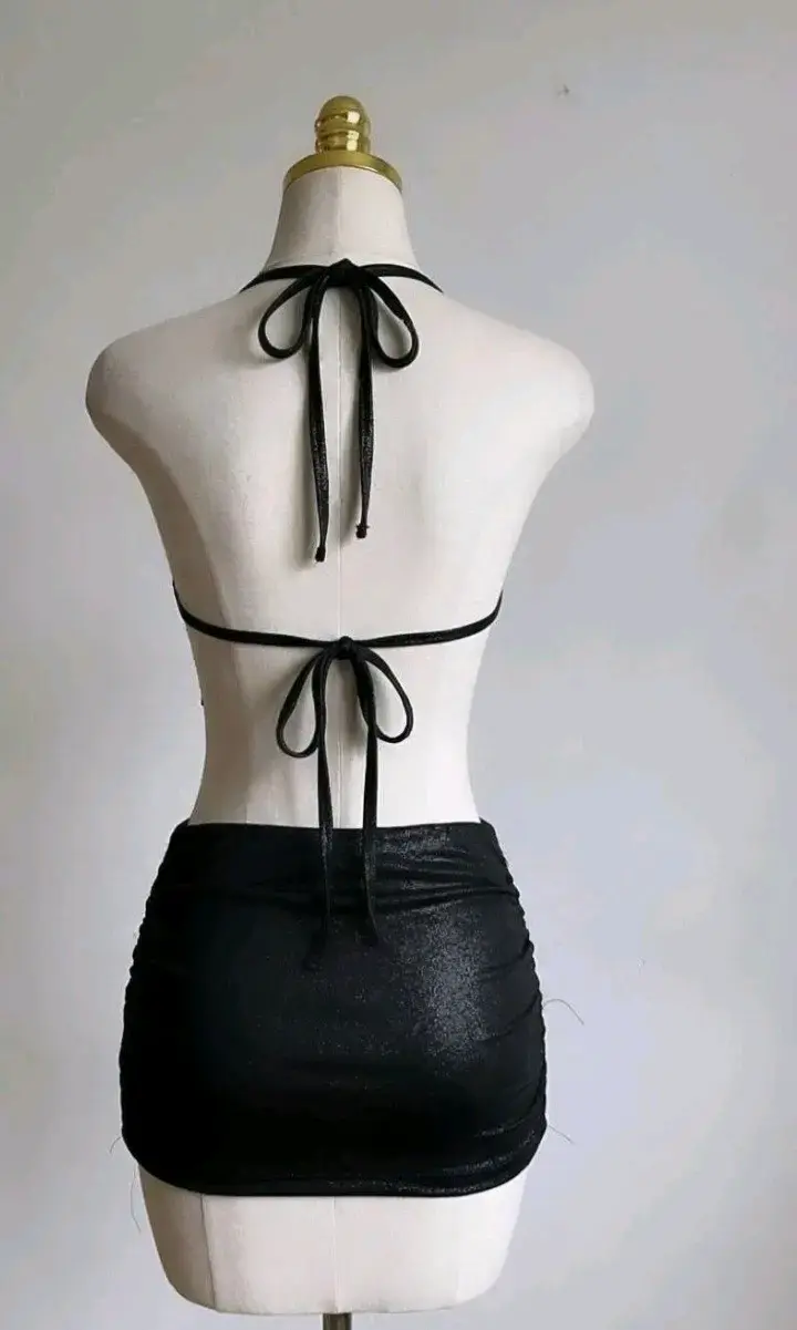 Vestido corto negro con brillo para fiesta - 2