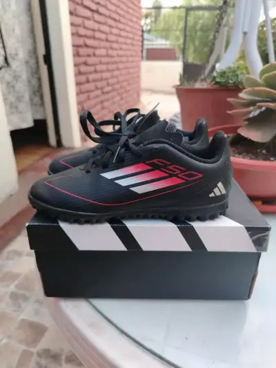 Zapatillas adidas F50 - miniatura 1