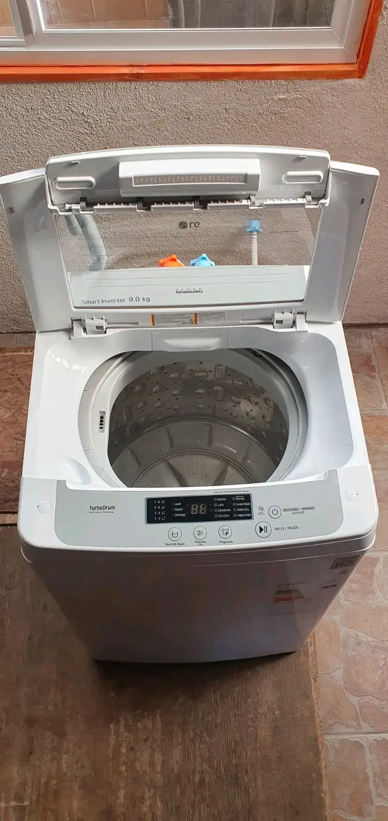 Lavadora automática carga superior LG 9 kg - 5
