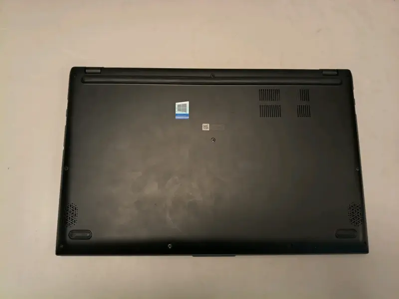 Laptop ASUS VivoBook 15 con AMD Ryzen - 4