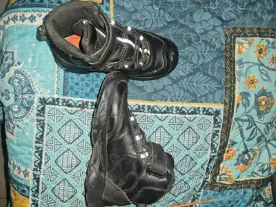 Botas de montaña para niños azul y negro - miniatura 2