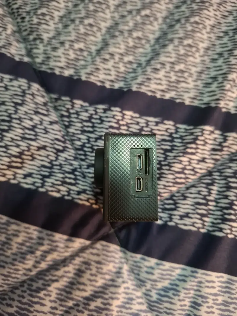Cámara de acción 4K Ultra HD con WiFi - 2