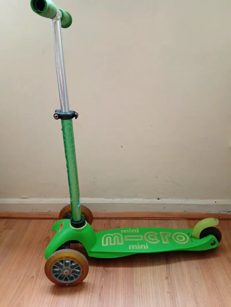 Scooter infantil verde Micro Mini - 2