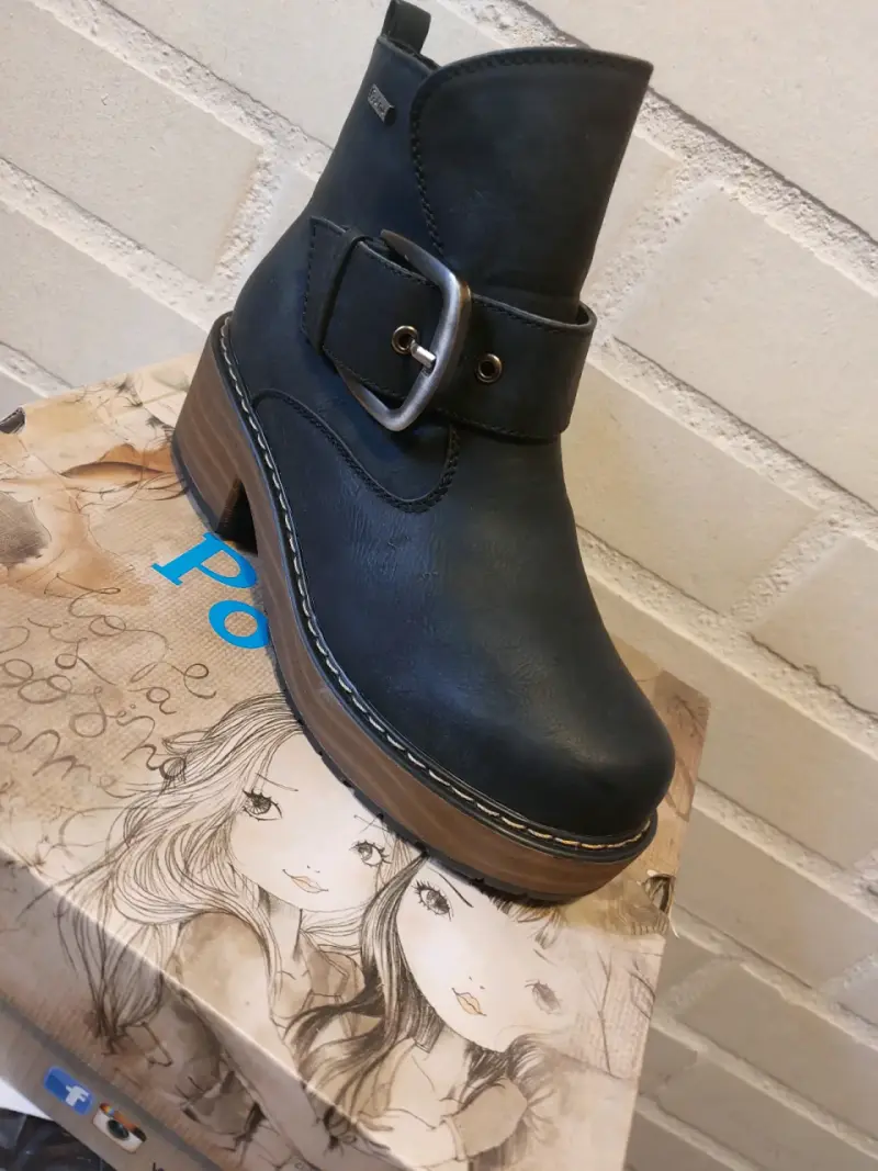Botines de cuero negro Poême con hebilla - 3